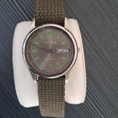 VINTAGE CITIZEN AUTOMATIC 8200A JAPAN MEN'S DAY/DATE WATCH