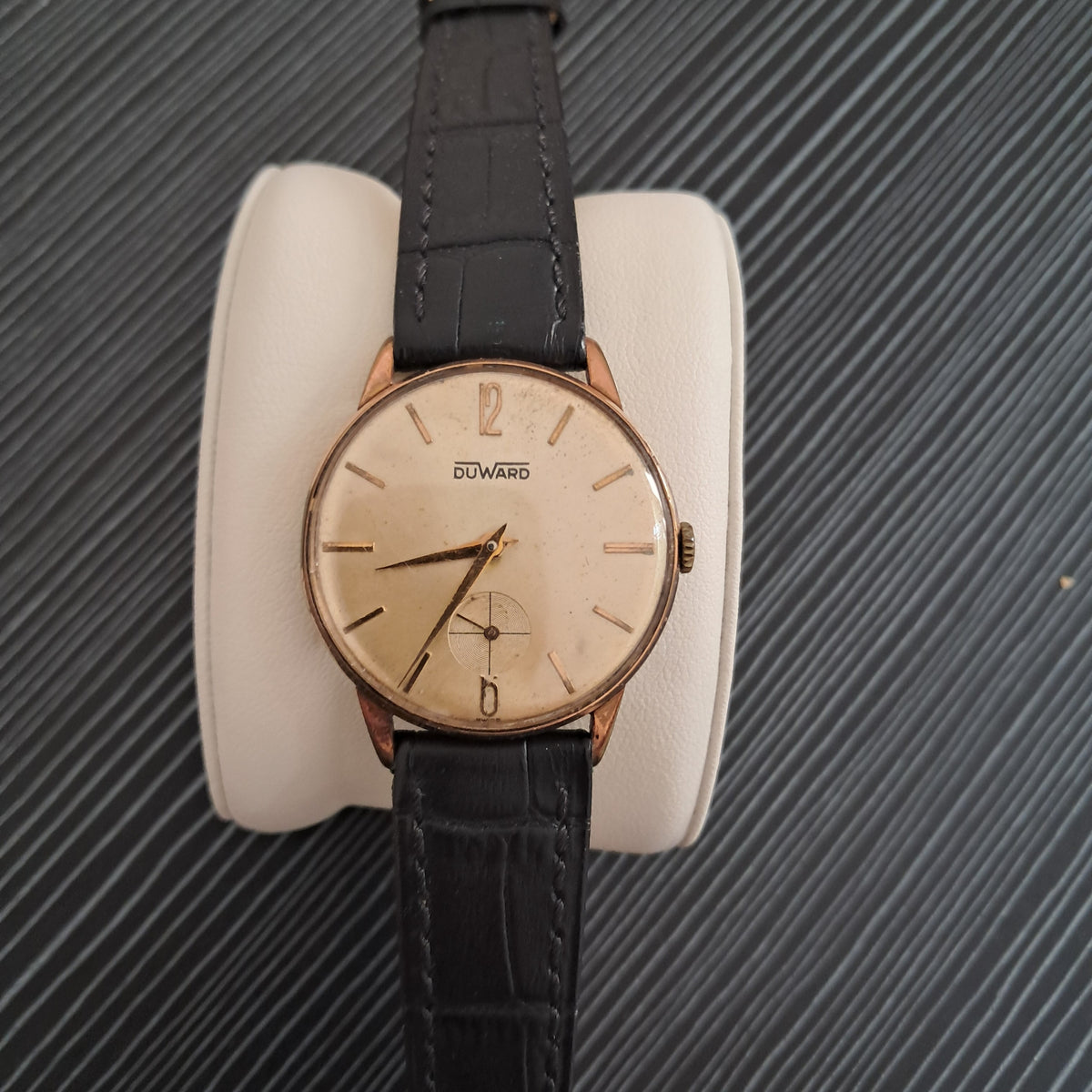 DUWARD CALIBER 6310N 17 RUBY  "VINTAGE 1960s